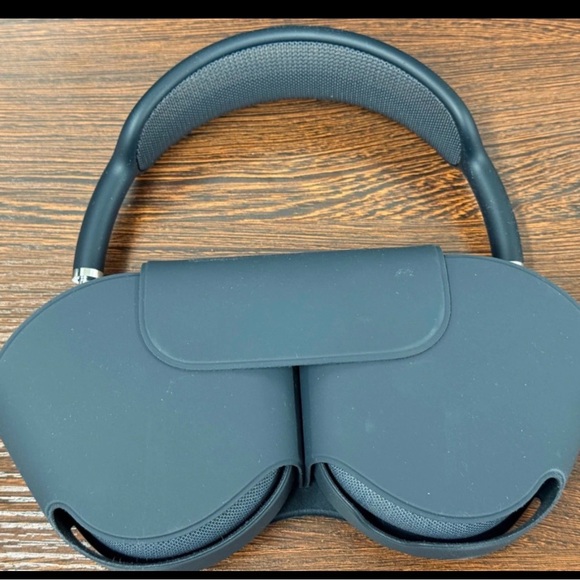 Apple On-Ear Headphones - Black - Picture 2 of 4